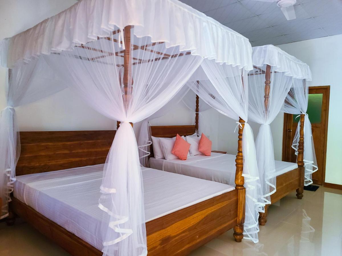 Woodholic Homestay Sigiriya Buitenkant foto