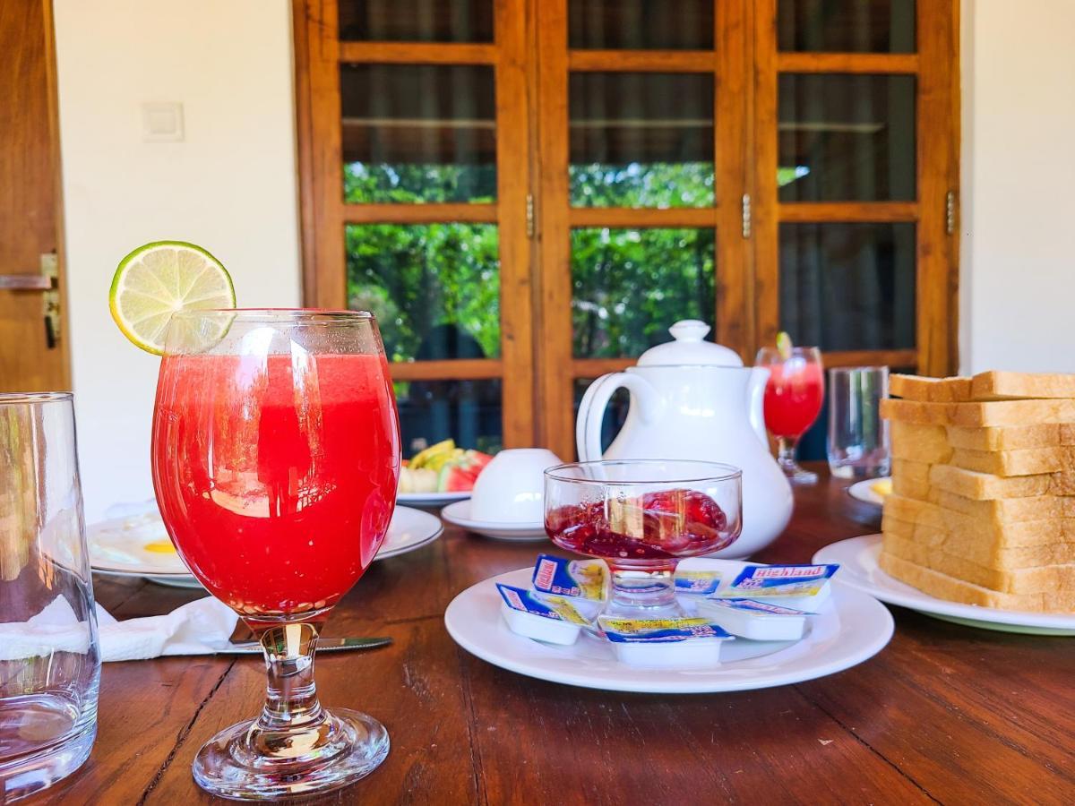 Woodholic Homestay Sigiriya Buitenkant foto