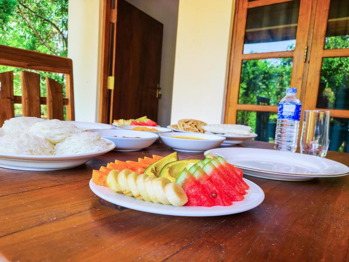 Woodholic Homestay Sigiriya Buitenkant foto