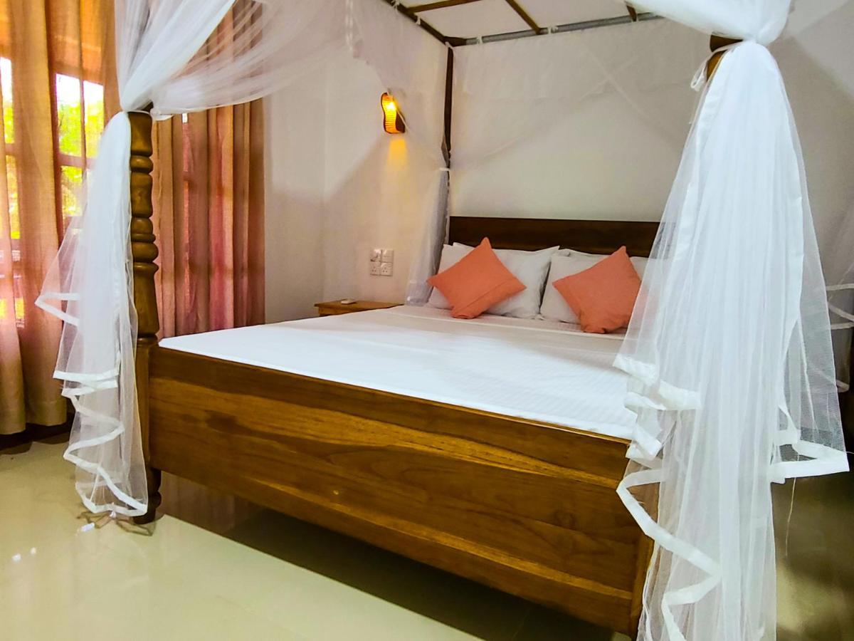 Woodholic Homestay Sigiriya Buitenkant foto