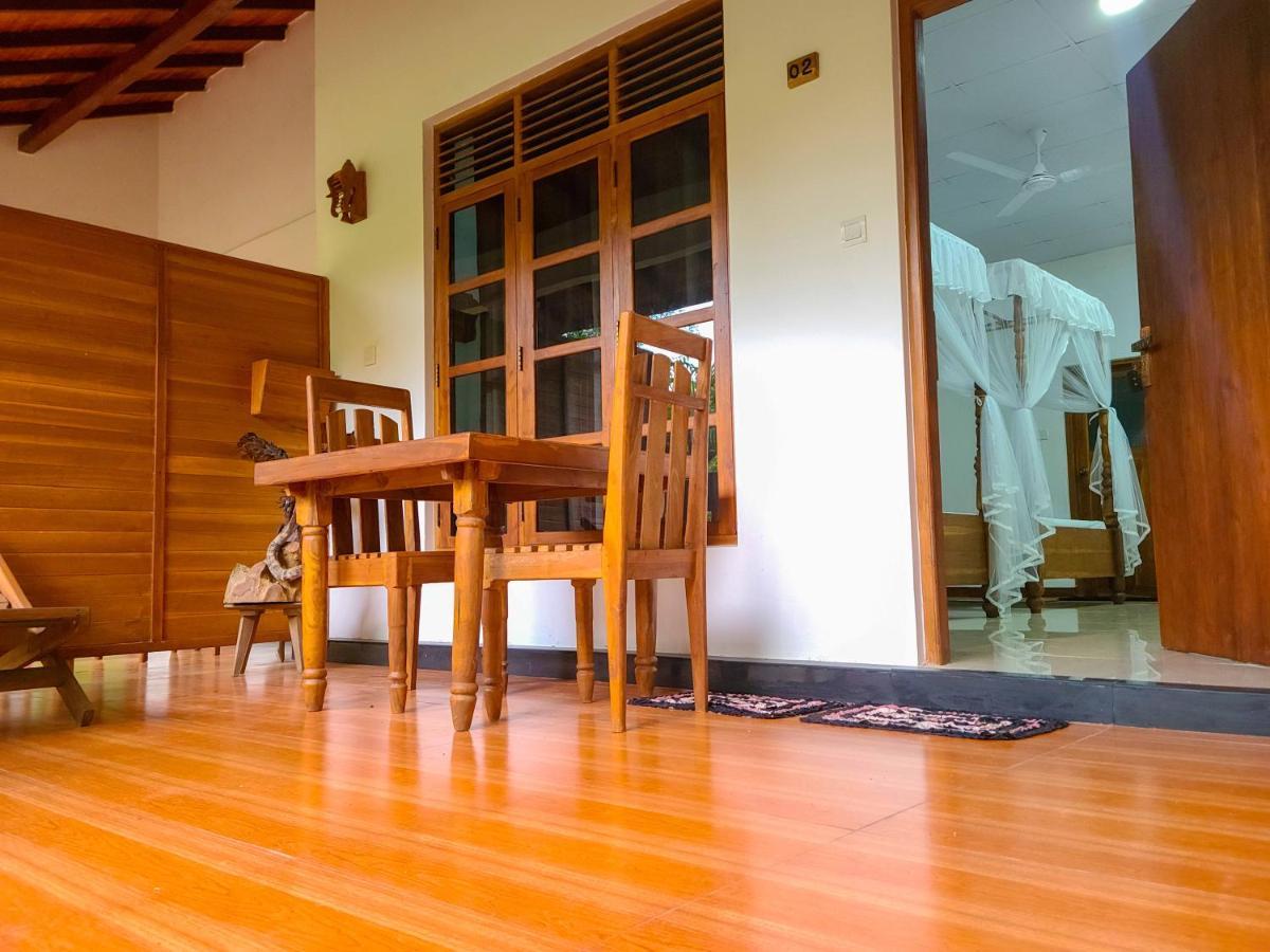 Woodholic Homestay Sigiriya Buitenkant foto