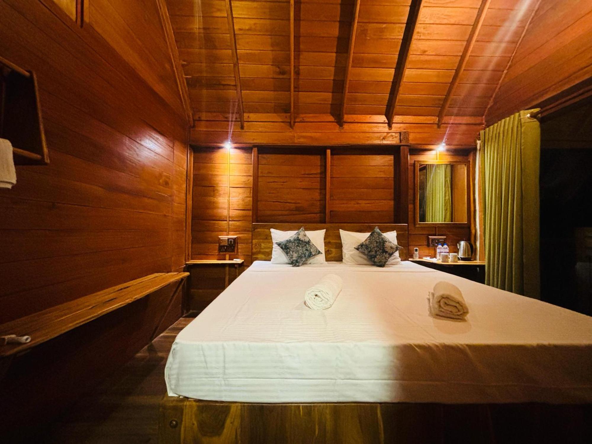 Woodholic Homestay Sigiriya Buitenkant foto