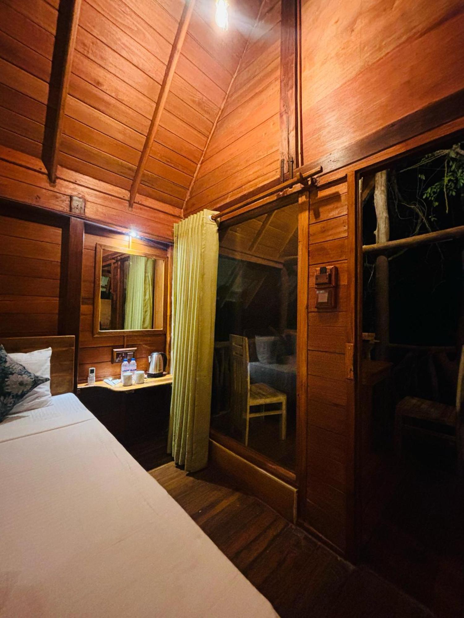 Woodholic Homestay Sigiriya Buitenkant foto